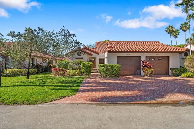 6371 Kings Gate Circle, Delray Beach, FL 33484