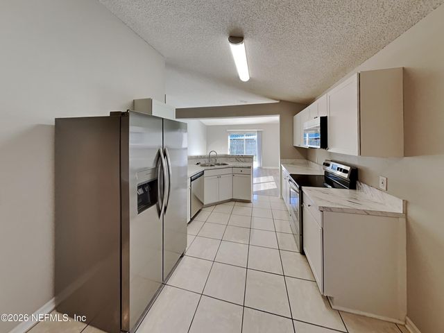 7354 HIGH BLUFF Road N, Jacksonville, FL 32244