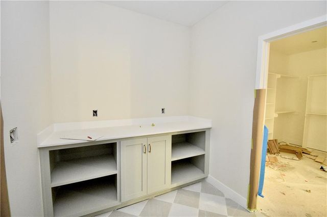 8364 NE 77TH Terrace, Kansas City, MO 64158