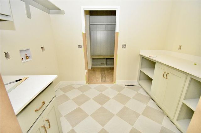 8364 NE 77TH Terrace, Kansas City, MO 64158