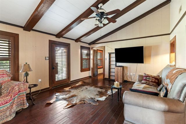 2501 LONE MAN MOUNTAIN RD, Wimberley, TX 78676