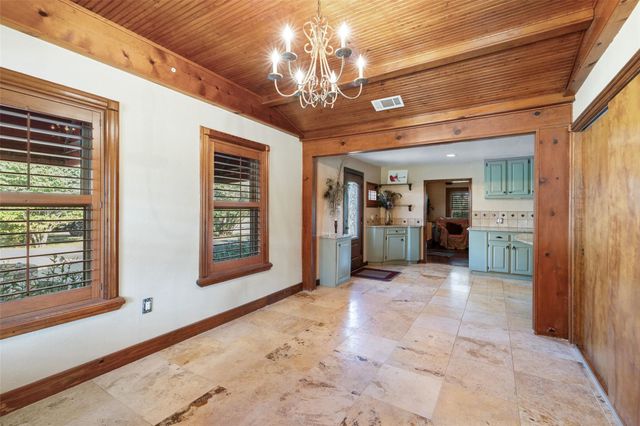 2501 LONE MAN MOUNTAIN RD, Wimberley, TX 78676
