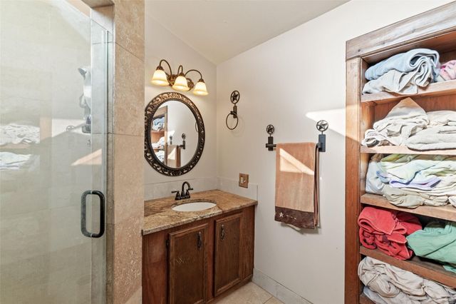 2501 LONE MAN MOUNTAIN RD, Wimberley, TX 78676