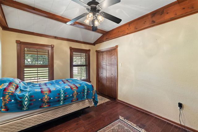 2501 LONE MAN MOUNTAIN RD, Wimberley, TX 78676