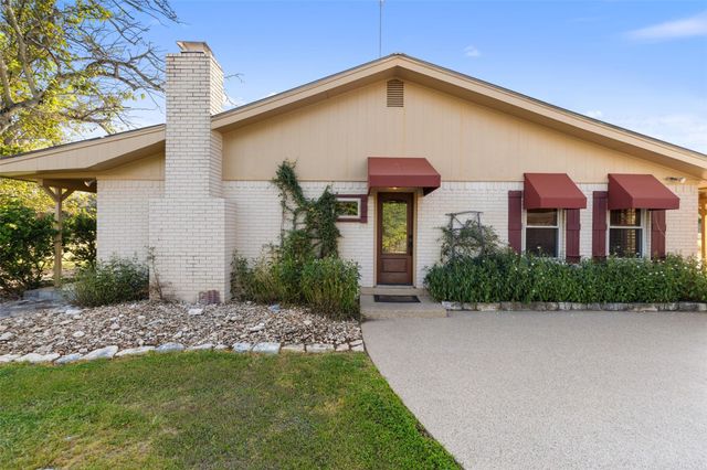2501 LONE MAN MOUNTAIN RD, Wimberley, TX 78676