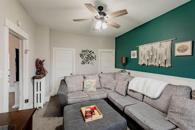 904 12th Street N, Fargo, ND 58102