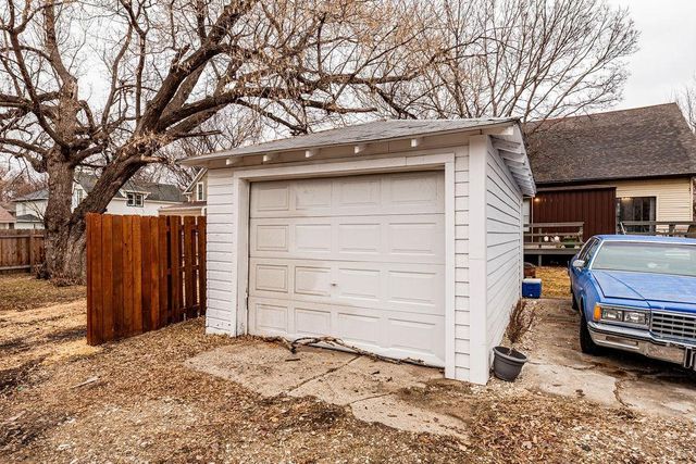 904 12th Street N, Fargo, ND 58102