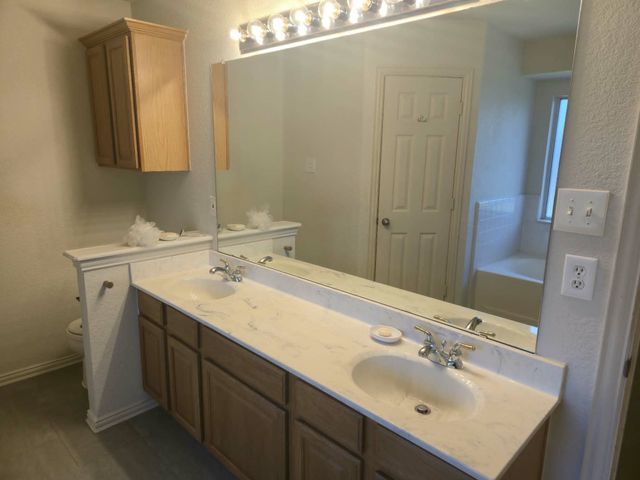 2009 Wahoo Drive, Mansfield, TX 76063