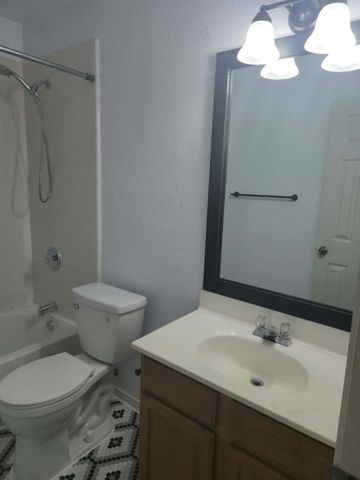 2009 Wahoo Drive, Mansfield, TX 76063