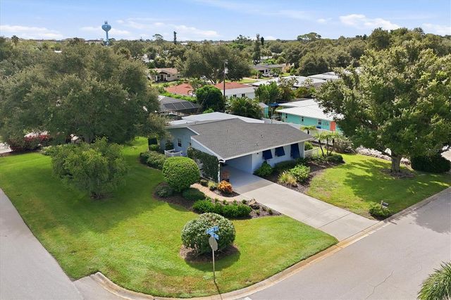 213 FIRENZE AVENUE W, Venice, FL 34285