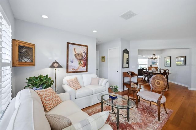 213 FIRENZE AVENUE W, Venice, FL 34285
