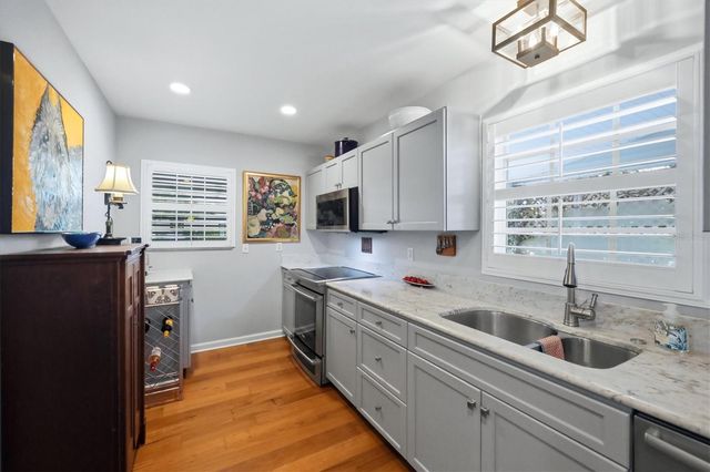213 FIRENZE AVENUE W, Venice, FL 34285