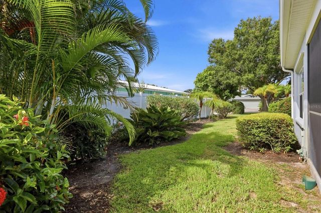 213 FIRENZE AVENUE W, Venice, FL 34285