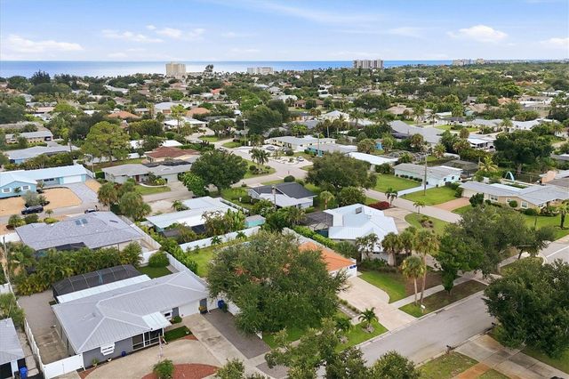 213 FIRENZE AVENUE W, Venice, FL 34285