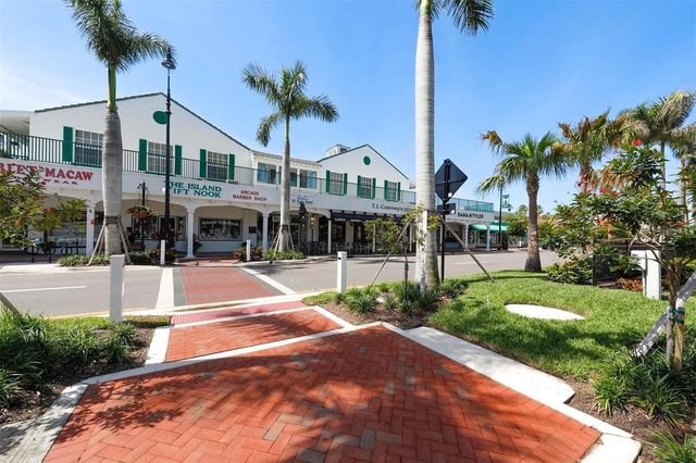 213 FIRENZE AVENUE W, Venice, FL 34285