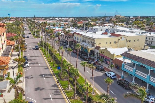 213 FIRENZE AVENUE W, Venice, FL 34285