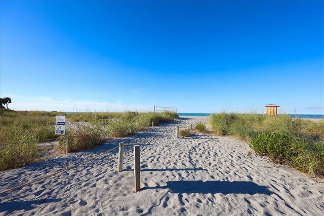 213 FIRENZE AVENUE W, Venice, FL 34285