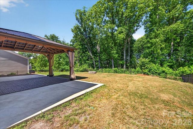 1220 Gossamer Hill Drive, Belmont, NC 28012