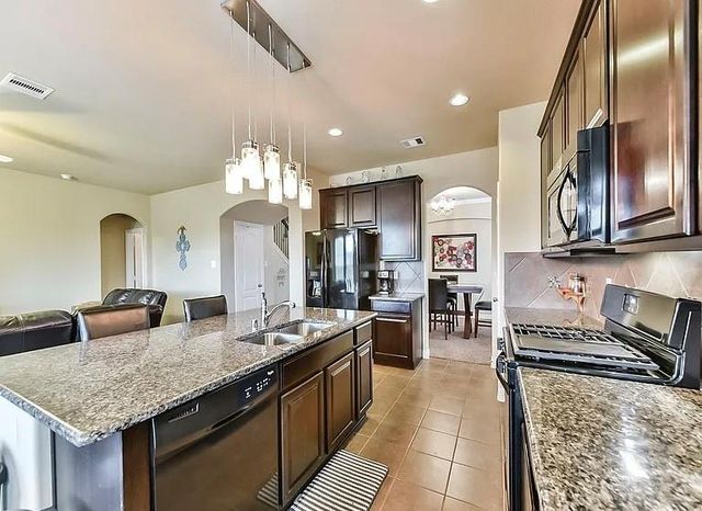 2575 Riverway Drive, Conroe, TX 77304