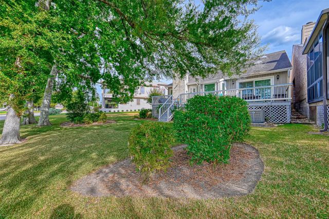 131 Cove Circle, Conroe, TX 77356