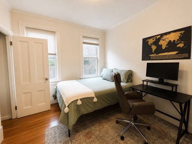 64 White Pl 1, Brookline, MA 02445