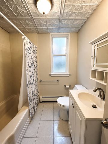 64 White Pl 1, Brookline, MA 02445