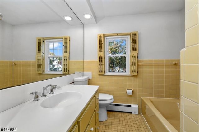 585 Trinity Pl N, Westfield Town, NJ 07090