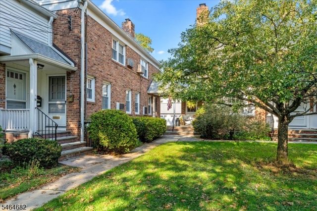 585 Trinity Pl N, Westfield Town, NJ 07090