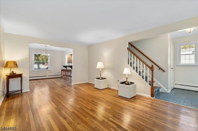 585 Trinity Pl N, Westfield Town, NJ 07090