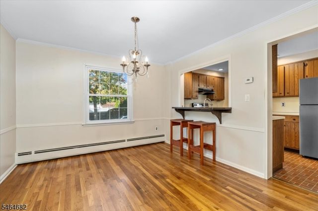 585 Trinity Pl N, Westfield Town, NJ 07090