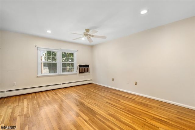 585 Trinity Pl N, Westfield Town, NJ 07090