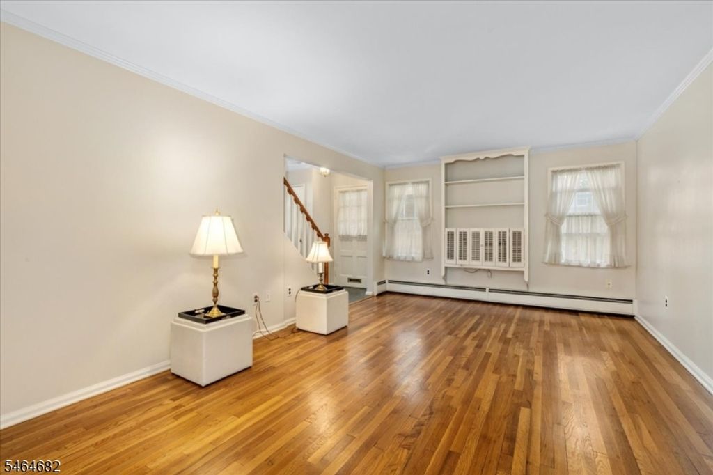585 Trinity Pl N, Westfield Town, NJ 07090 — photo 5
