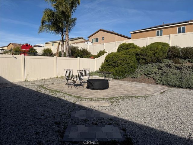 1011 Hazel Court, Calimesa, CA 92320