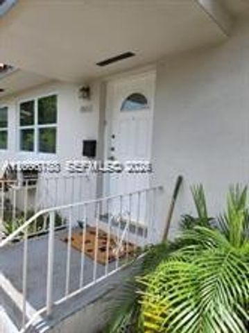 8960 NE 2nd Ave 1, El Portal, FL 33138