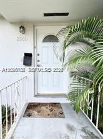 8960 NE 2nd Ave 1, El Portal, FL 33138