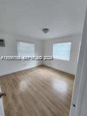 8960 NE 2nd Ave 1, El Portal, FL 33138
