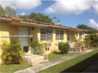 8960 NE 2nd Ave 1, El Portal, FL 33138