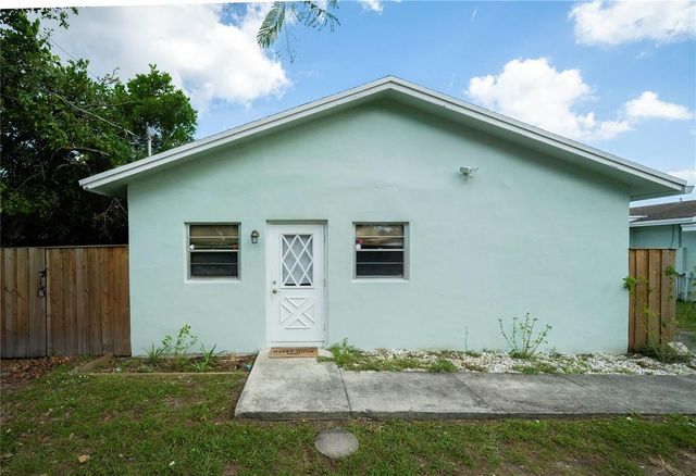 121 NW 36th Street Rear, Oakland Park, FL 33309