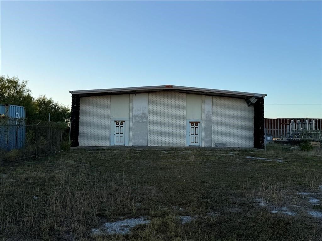 6704 Ranger Ave, Corpus Christi, TX 78415 — photo 2