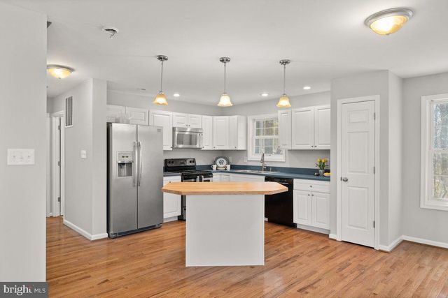 531 CHIPMUNK TRAIL LN, Linden, VA 22642