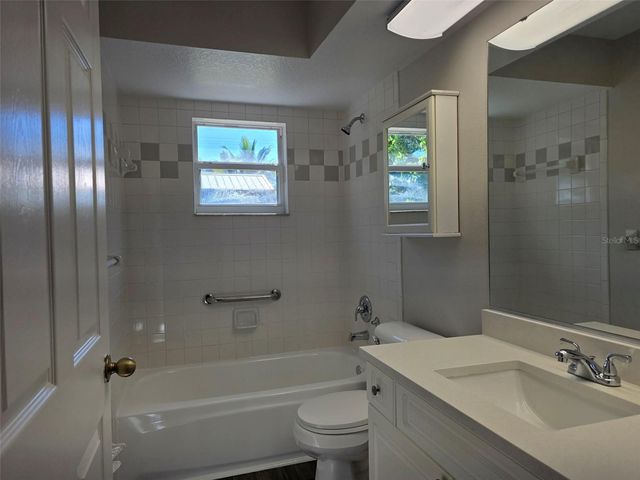 118 29TH STREET NW, Bradenton, FL 34205