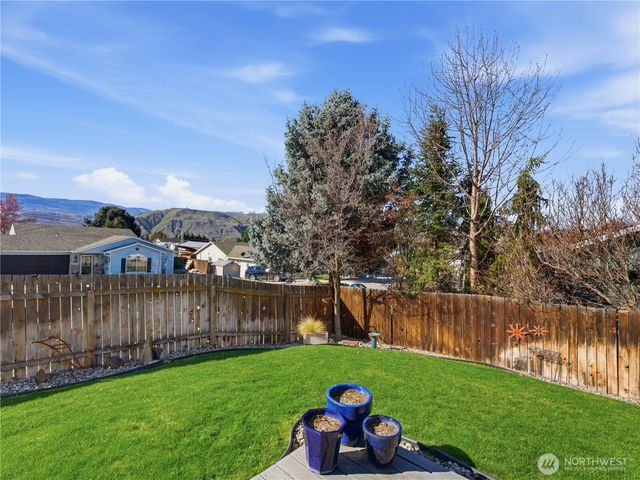 316 S Mary Avenue, East Wenatchee, WA 98802