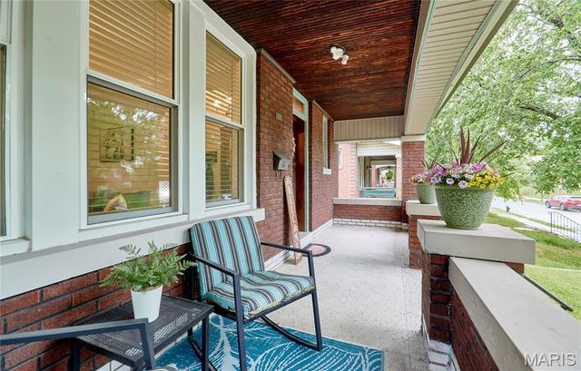 6139 Tennessee Avenue, St Louis, MO 63111