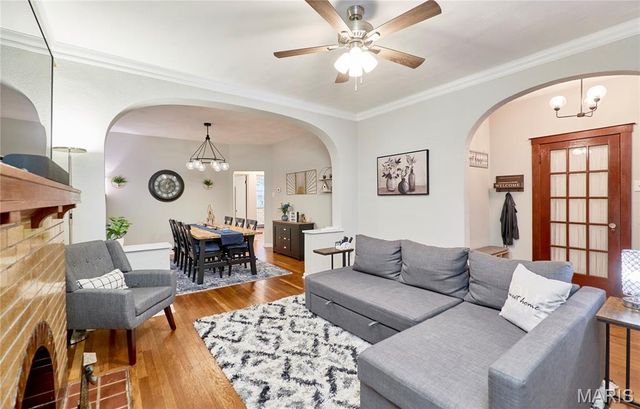 6139 Tennessee Avenue, St Louis, MO 63111