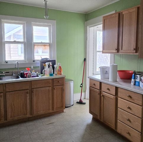 3913 10th Street, Des Moines, IA 50313