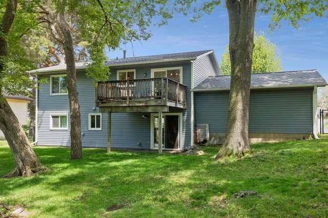 6919 Calgary Road, Woodbury, MN 55125