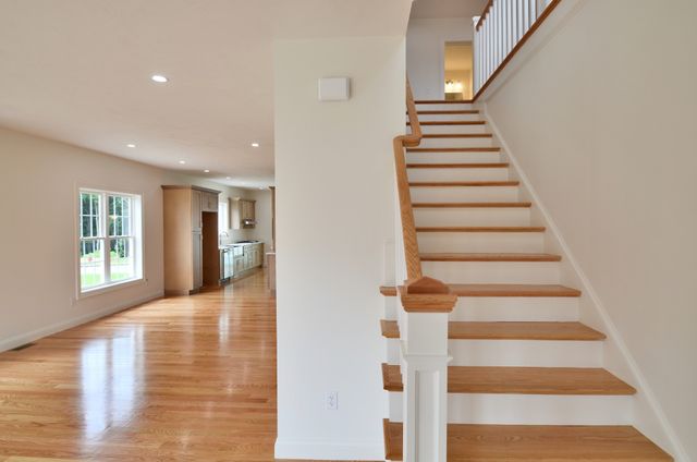 21C Crownshield 21C, Uxbridge, MA 01569