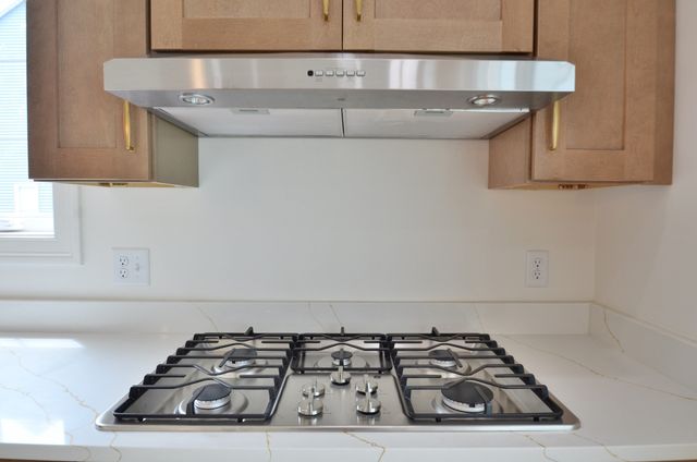 21C Crownshield 21C, Uxbridge, MA 01569