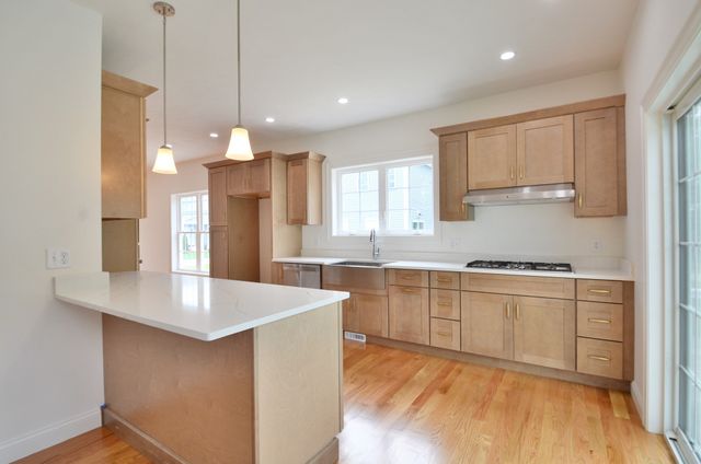 21C Crownshield 21C, Uxbridge, MA 01569