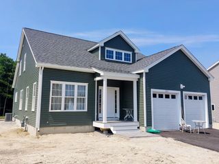 21C Crownshield 21C, Uxbridge, MA 01569